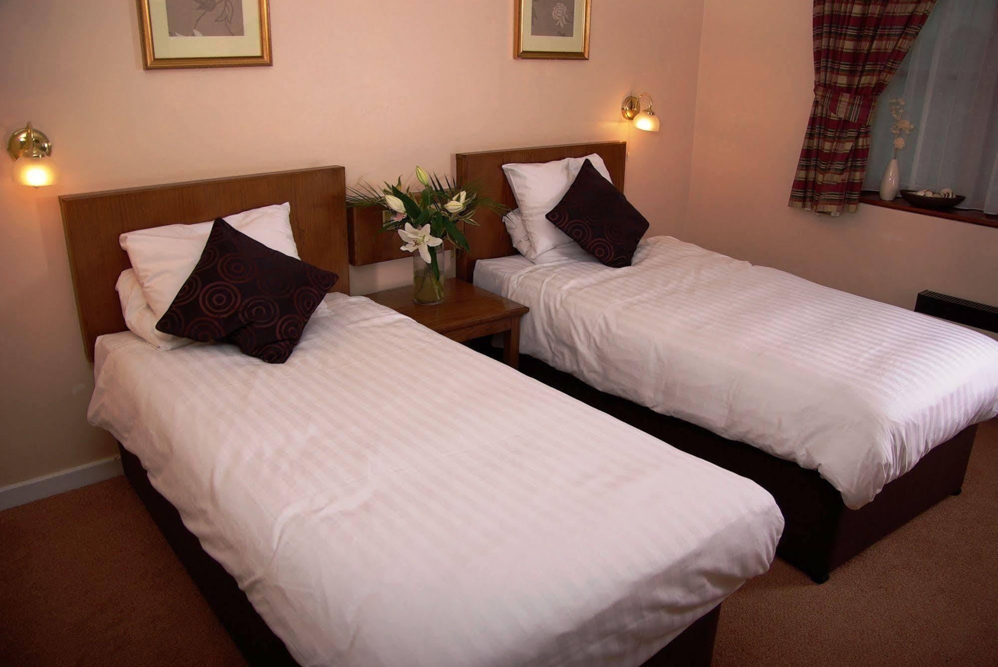Beaufort Park Hotel Mold Δωμάτιο φωτογραφία